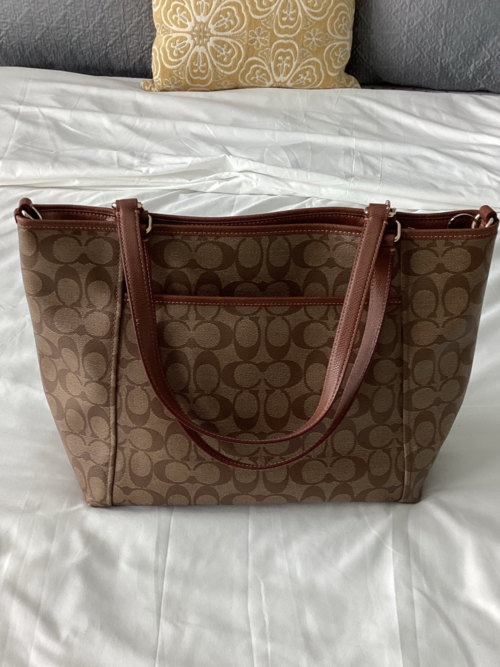 Coach Peyton Signature Logo Canvas Pocket Tote in Khaki/Saddle - Picture 4 of 16